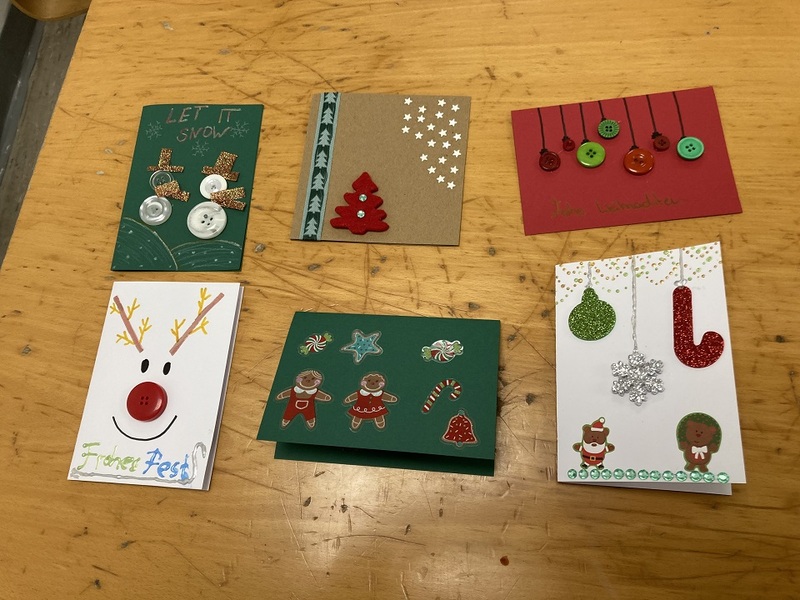 Gebastelte Weihnachtskarten aus der JVA Iserlohn