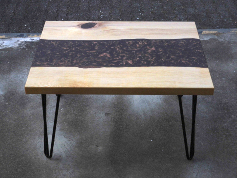 Tisch hergestellt durch Gefangene