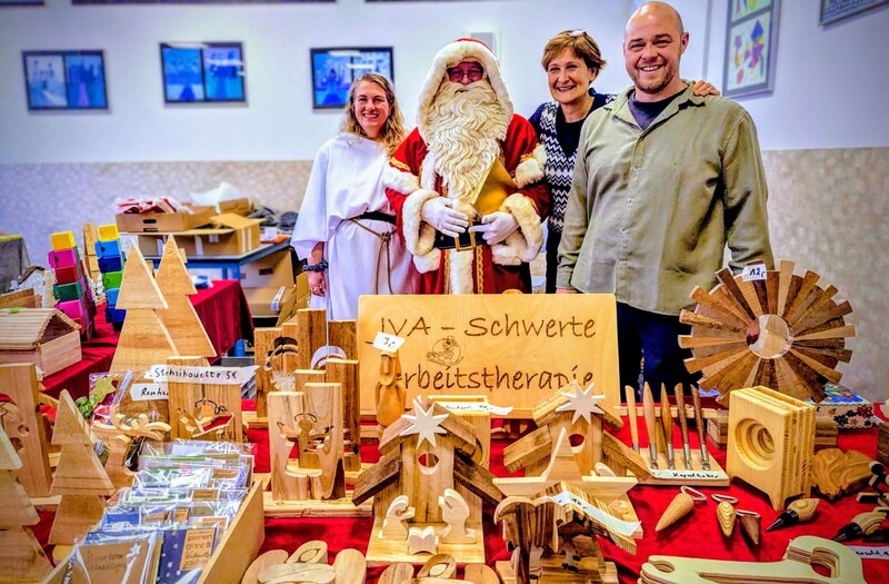 Stand der JVA Schwerte auf dem Weihnachtsmarkt in Nachrodt-Wiblingwerde