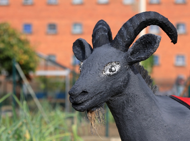 Steinbock Skulptur