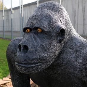 Gorilla im Skulpturenpark