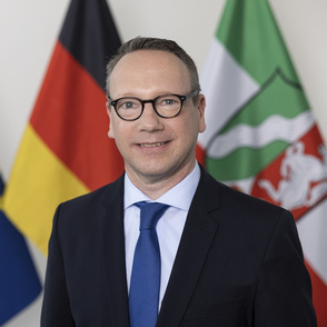 Minister der Justiz NRW Dr. Limbach