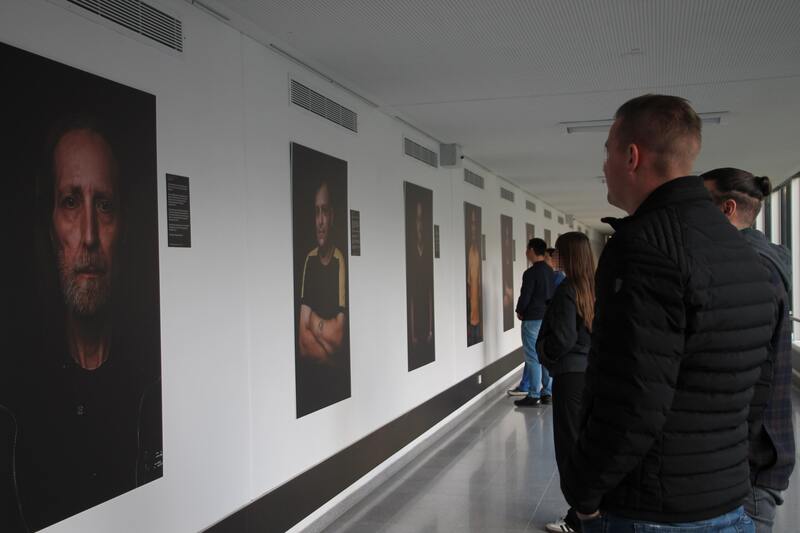 Fotoausstellungs "ich zeige mich dir" in der SothA NRW