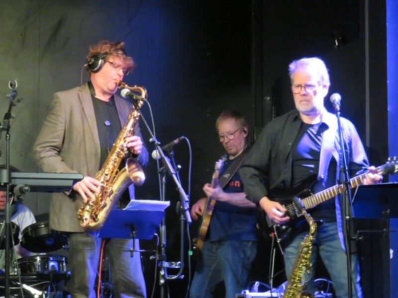 Die Band Sundayclub auf der Bühne