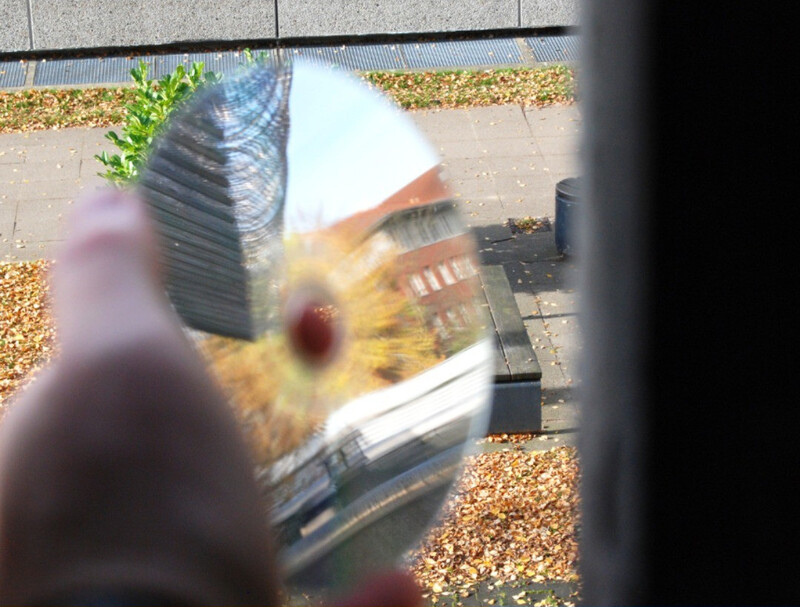 Gefangener nutzt CD als Spiegel