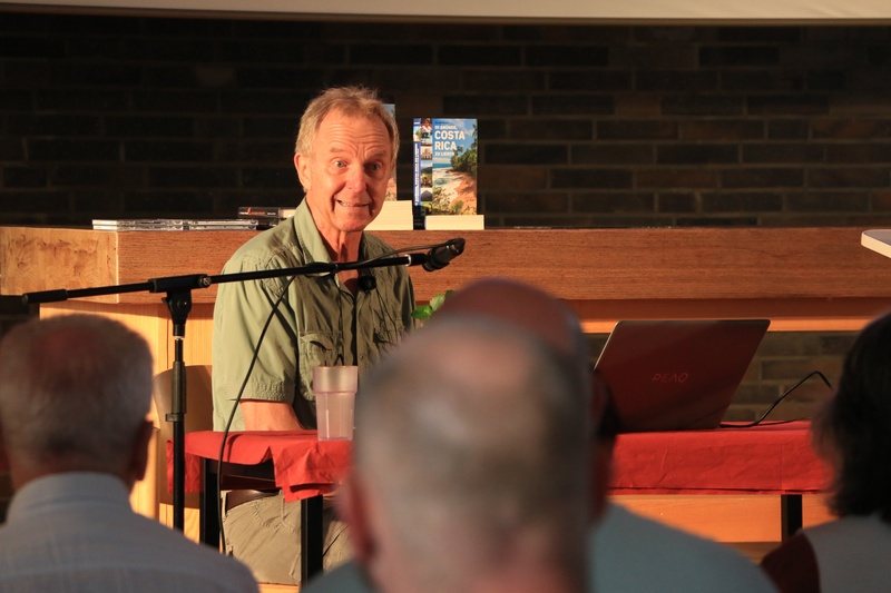 Roland Berens während der Lesung in der JVA Siegburg 01