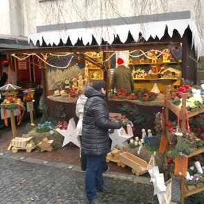 Stand der JVA Bielefeld-Senne auf dem Weihnachtsmarkt